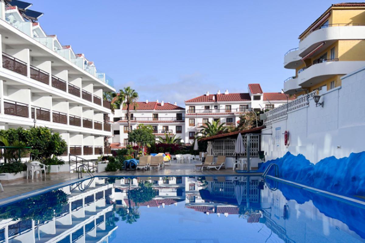 อปาร์ตาเมนโตส เปซ อะซุล Aparthotel ปูแอร์โตเดลาครูซ ภายนอก รูปภาพ